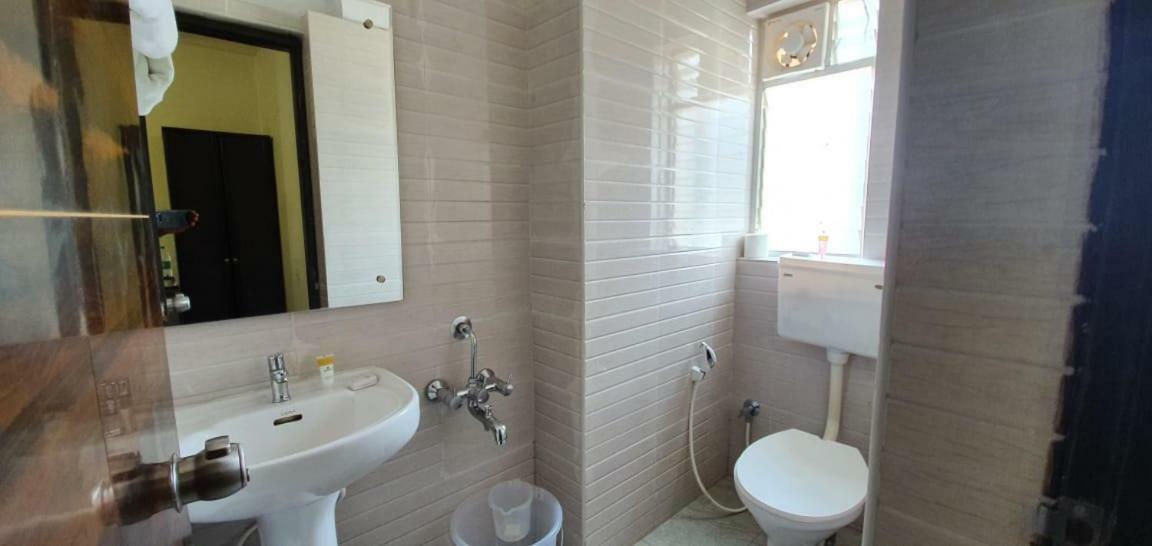 Hotel Daffodil Delight - Manyata Tech Park Bengaluru Zewnętrze zdjęcie